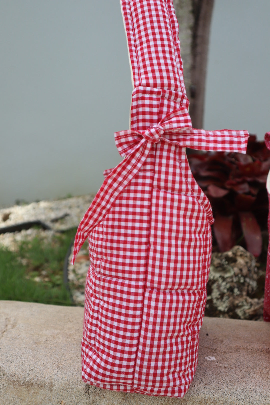Red hen Gingham (small bows) shoulder bag